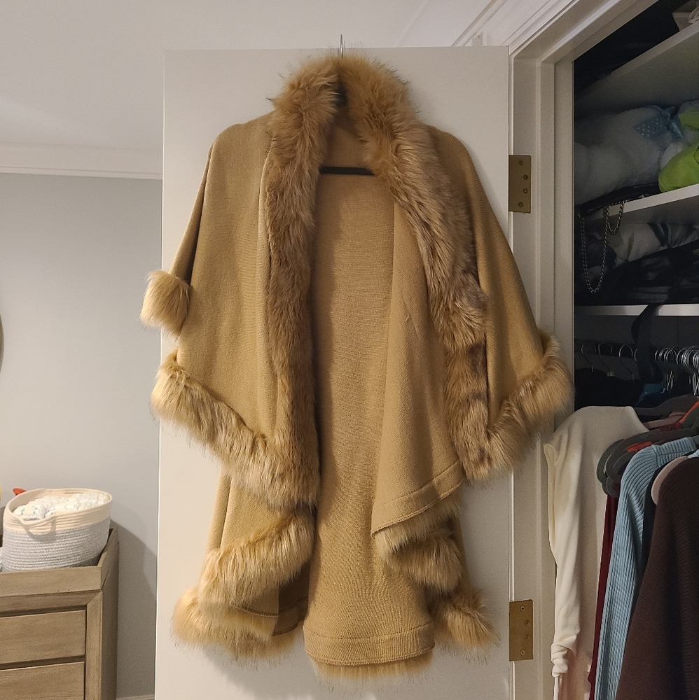 Camel faux fur shawl